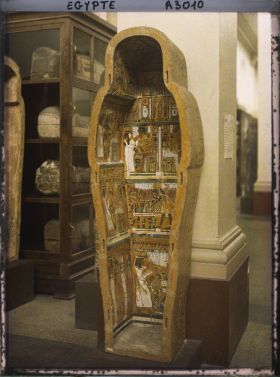 Image représentant Sarcophage au musée égyptien
