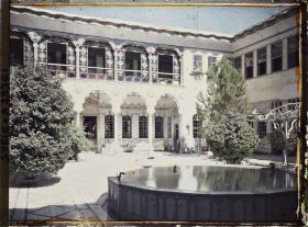 Image représentant Cour intérieure d'une riche demeure damascène (maison Chamieh)