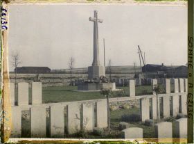 Image représentant Somme, Albert, Le Cimetière Britannique