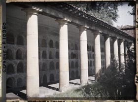 Image représentant Espagne, Bilbao, L'ancien Cimetière de Bilbao, La Colonnade et les niches