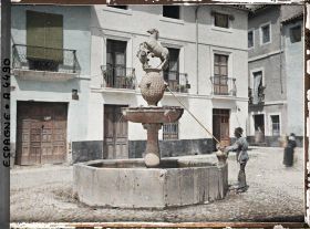 Image représentant Fontaine place del Potro