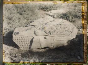 Image représentant Fragment sculpté de colonne ou de bas-relief