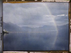 Image représentant Arc-en-ciel sur le lac Majeur au large de Muralto