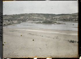 Image représentant Ile sableuse au confluent de la Morava et la Rasina