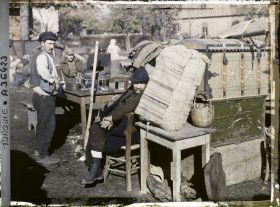 Image représentant Scènes de réfugiés grecs