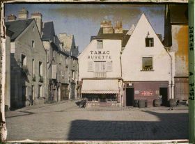 Image représentant Les commerces de la place Saint-Pierre