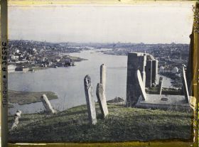 Image représentant La Corne d'Or, depuis le cimetière d'Eyüp