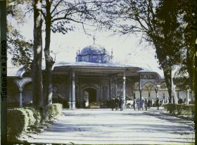 Image représentant Turquie, Constantinople , Fête de l'investiture du Calife, Entrée du Palais de Top-Kapou et Trône du Sultan Selim 1er