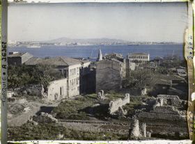 Image représentant Maisons du quartier historique et détroit du Bosphore près de son embouchure sur la mer de Marmara