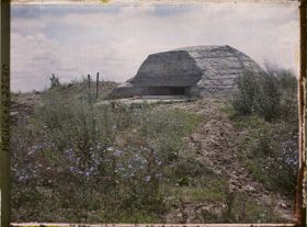 Image représentant France, Ft de Douaumont, Réfection d'un ouvrage sur le sommet du fort