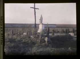 Image représentant Meuse, Vacherauville, Le Monument aux morts des 56e et 59e Bons de Chasseurs