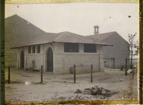 Image représentant France, Hattonchâtel, Le lavoir, don de Miss Skinner