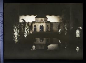 Image représentant L'Exposition Coloniale Internationale de 1931, les illuminations du pavillon du Maroc