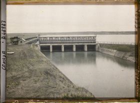 Image représentant Canada, Bassano, Barrage de la Bosse - Vue vers le N. O.
