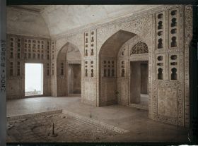 Image représentant L'intérieur de la tour du Jasmin (Musamman Burj) dans le fort Rouge (Lal Qila)