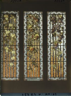 Image représentant L'Exposition des arts décoratifs, Pavillon du Vitrail, L. Woog, vitraux de Schneider