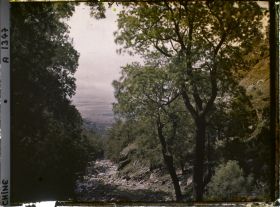 Image représentant Entre Wanxianlou (" pavillon des Dix Mille Immortels ") et Dongxiqiao (" pont Est-Ouest ")