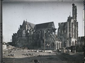 Image représentant France, Soissons, Cathédrale - (Ouest)