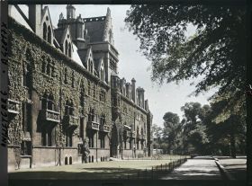 Image représentant Façade sud (dite " Meadow Building ") du Christ Church College sur Sainte Aldate's street