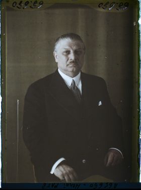 Image représentant Monsieur Henri Paté