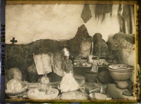 Image représentant Autels chez le féticheur du Serpent