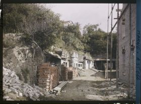Image représentant France, St Thomas (Marne), Reconstructions et Ancien abri représentant en Château fort