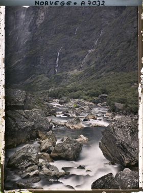 Image représentant Cours d'eau et cascades