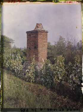 Image représentant Cheminée d'une maison troglodyte