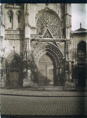 Image représentant Ile de France, Pontoise, Le Porche de la Cathédrale St Maclou