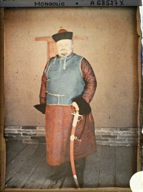 Image représentant Un officier russe, membre du gouvernement mongol