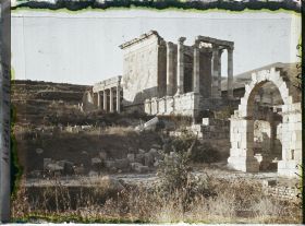 Image représentant Le temple Septimien, vestiges de la cité antique Cuicul