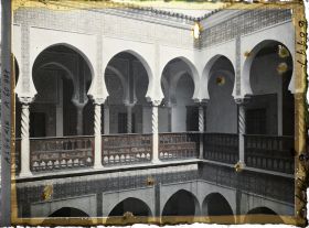 Image représentant La galerie du premier étage de l'archevêché (ancien Dar Aziza)
