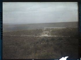 Image représentant France, Douaumont, Le monument vu d'ensemble  vue prise vers le Nord