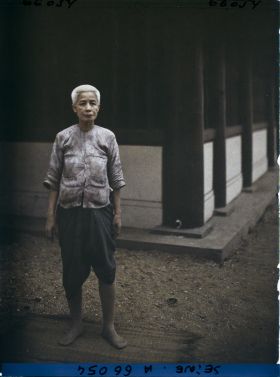 Image représentant L'Exposition Coloniale Internationale de 1931, la gouvernante des danseuses cambodgiennes