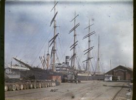 Image représentant Le Pola, quatre-mâts au Quai des Départs