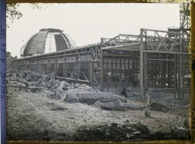 Image représentant Construction d'un bâtiment pour l'Exposition coloniale internationale à Vincennes