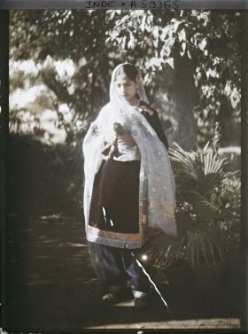 Image représentant Portrait de jeune fillle