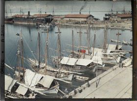 Image représentant Dans le port de Thessalonique