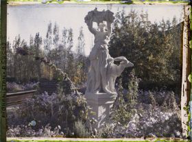 Image représentant Afghanistan, Kaboul, Jardin du Palais du Roi - Autre vue dans le Jardin