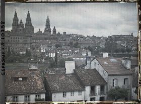 Image représentant Espagne, Santiago, Panorama pris de la Alameda, tour de S. Francisco, au milieu la Cathédrale