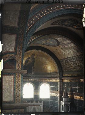 Image représentant La Vierge (mosaïque de l'abside)