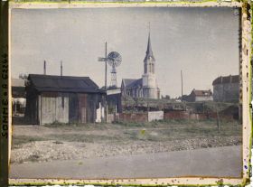 Image représentant Somme, Mont St Quentin, Le Village