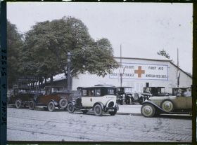 Image représentant Baraquements de la Croix-Rouge américaine Cours-la-Reine pour le 9ème congrès de la Légion Américaine (American Legion)
