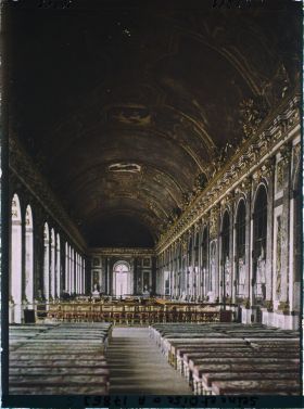 Image représentant France, Versailles, La Galerie des Glaces : au Palais de Versailles, le lendemain de la Signature de la Paix 30 juin 1919