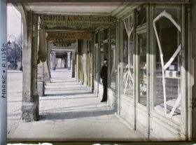 Image représentant Les arcades de la place Drouet-d'Erlon