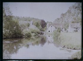 Image représentant Les tanneries aux bords de la Varenne