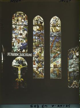 Image représentant L'Exposition des arts décoratifs, Pavillon du Vitrail, La Crucifixion et la Sainte-Cène de Damon