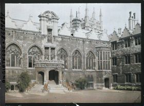 Image représentant Vues diverses de l'Oriel College