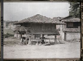 Image représentant Espagne, Oviedo, Un vieux horreo du Pays Asturin à 4 pans pour les céréales (maïs surtout)
