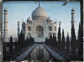 Image représentant Le grand canal axial et le mausolée du Taj Mahal